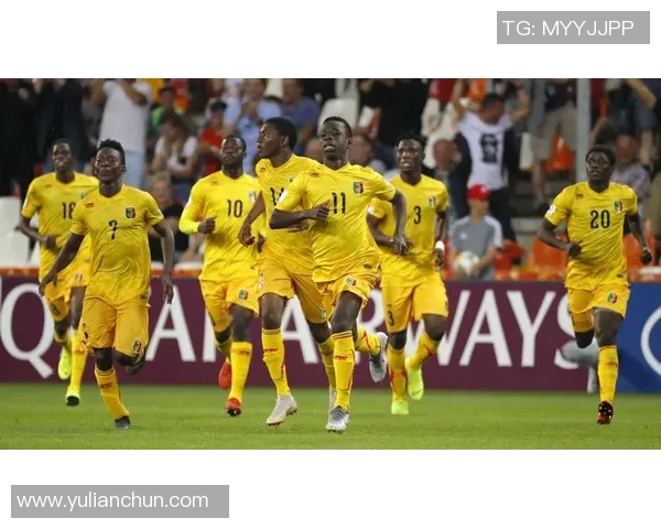 2010世界杯小组赛丹麦对日本精彩战报回顾与分析