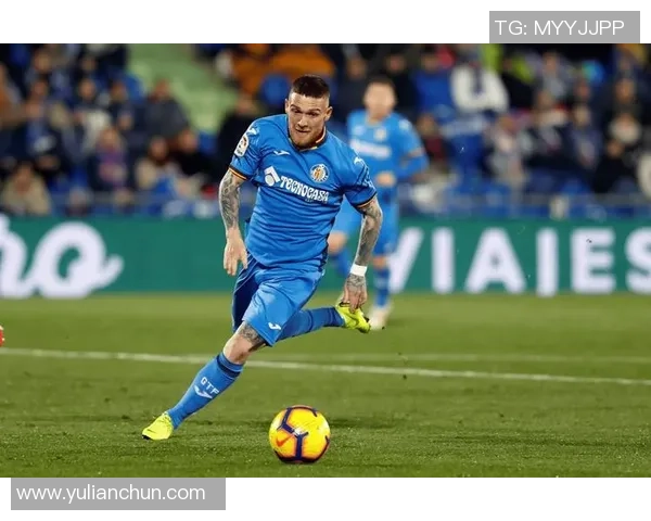 赫塔菲与格兰纳达比赛数据深度分析及战术对比探讨